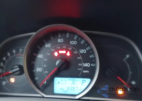 2014 Toyota Rav4 Le z USA, uszkodzony, nr VIN 2T3BFREV0EW153769